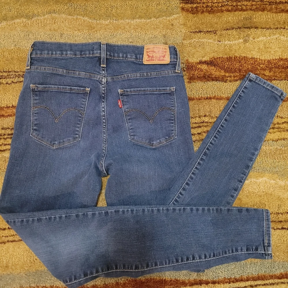 Levis High Rise Super Skinny Jens - Picture 1 of 5